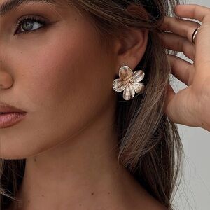 Princess Polly Posie Earrings - Gold